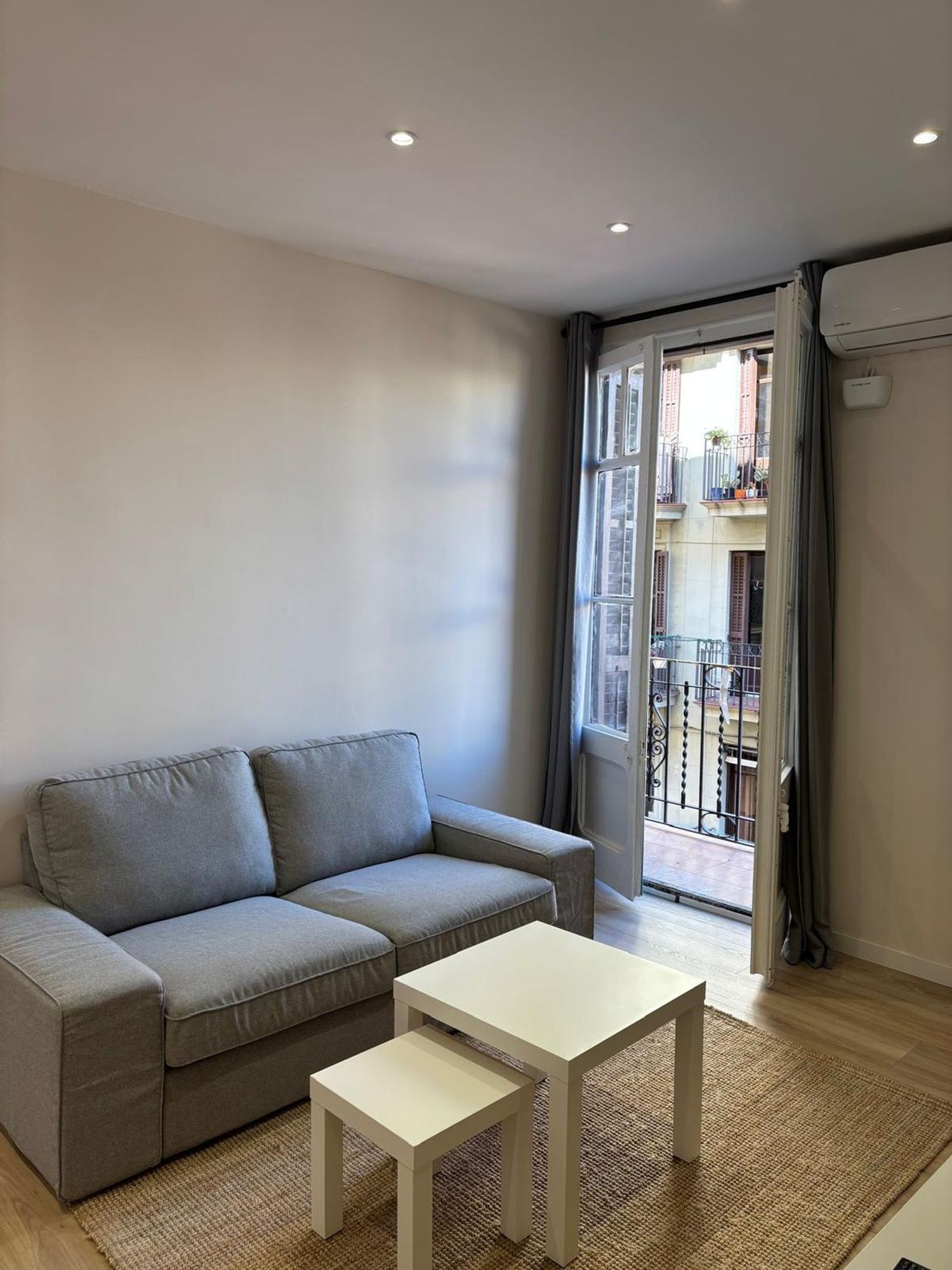 Piso en calle de Blai, 23 - Foto 1