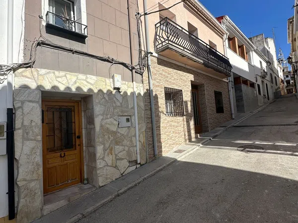 Casa de pueblo en Calle de l'Embut, 20 - Foto 2