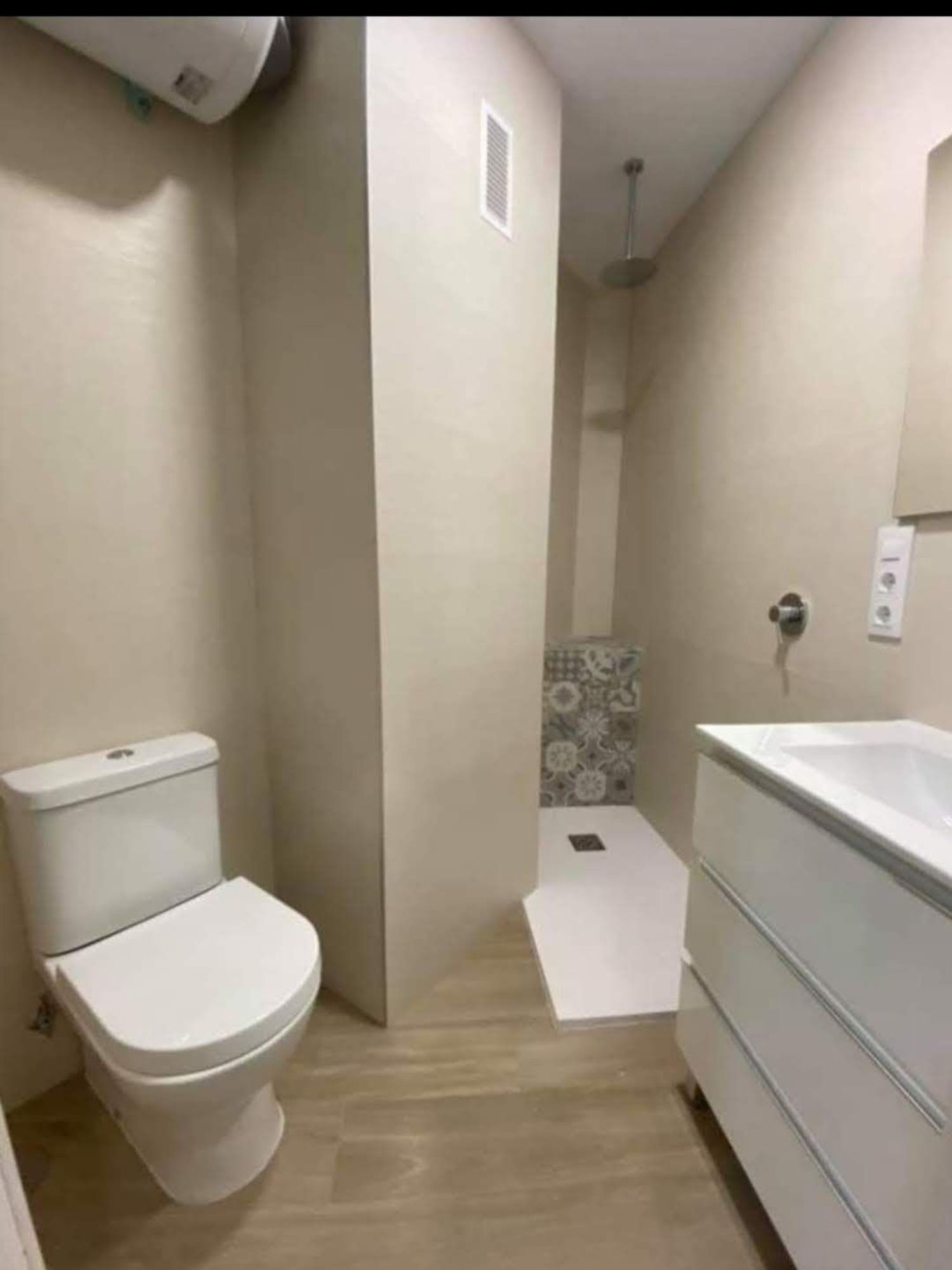 Estudio en avenida de la República Argentina, 43 - Foto 6