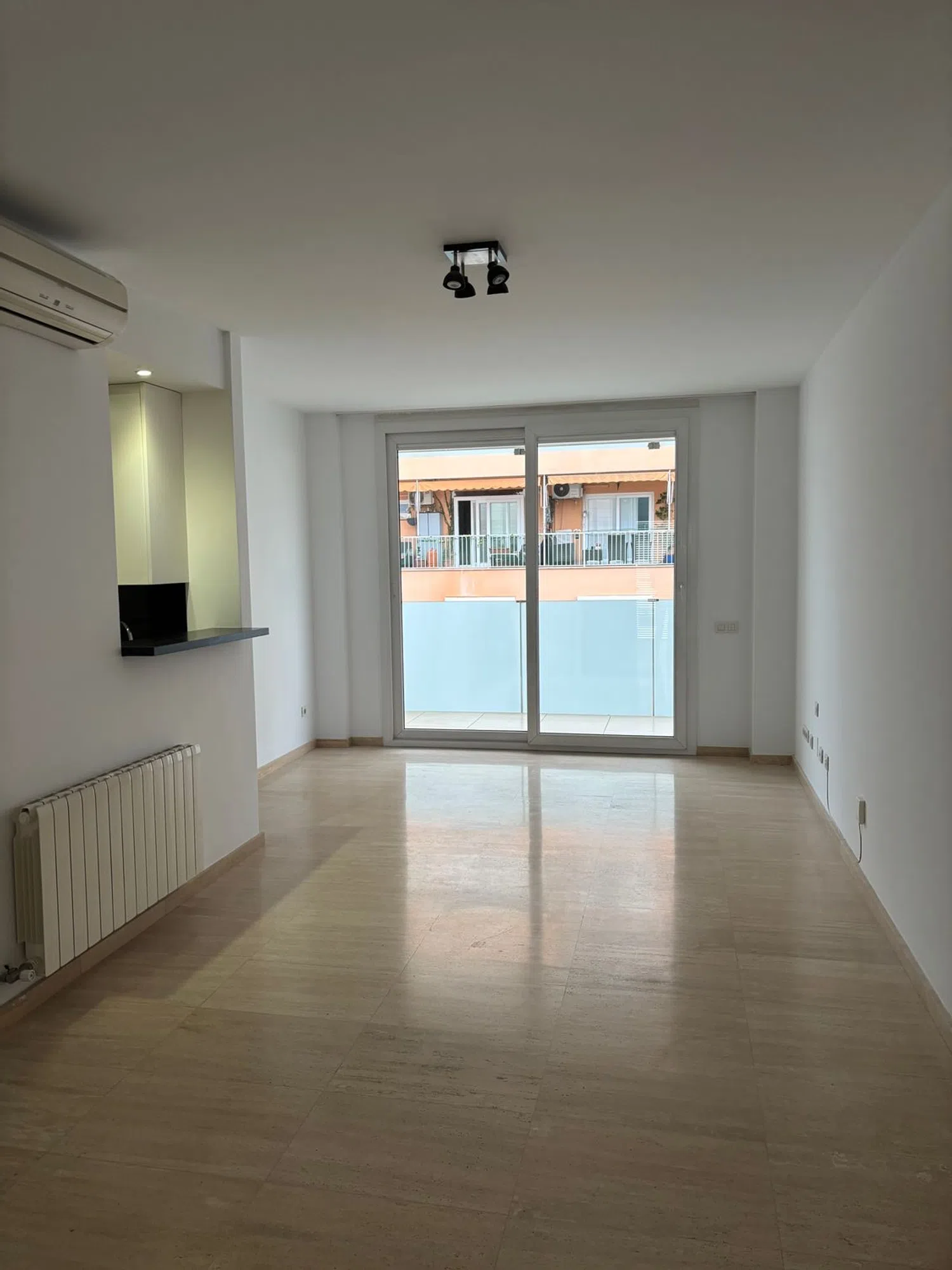 Piso en calle de Joan Crespí, 3