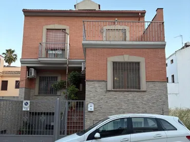 Casa adosada en  Calle Publio Galerio 26 - Foto 1