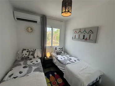 Casa adosada en Torrevieja lago jardin - Foto 8