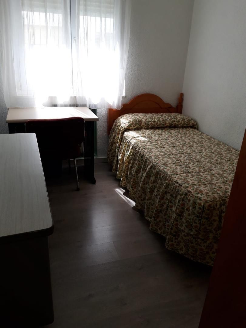 Piso en  Avenida de Villamayor 10 - Foto 10