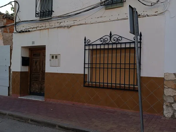 Casa de pueblo en Plaza de Cervantes, 7 - Foto 1
