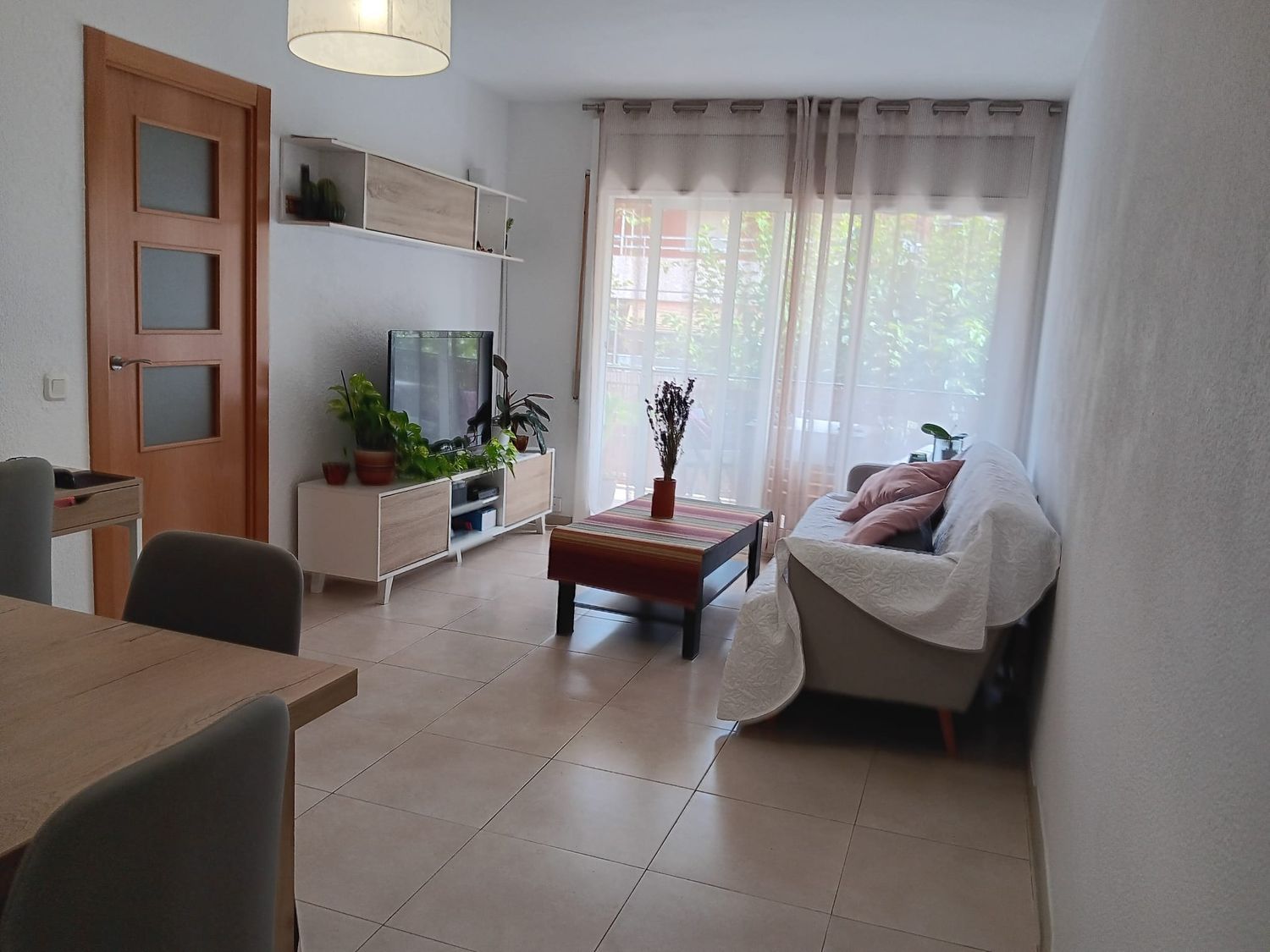 Piso en calle Aiguamolls, 111111 - Foto 2