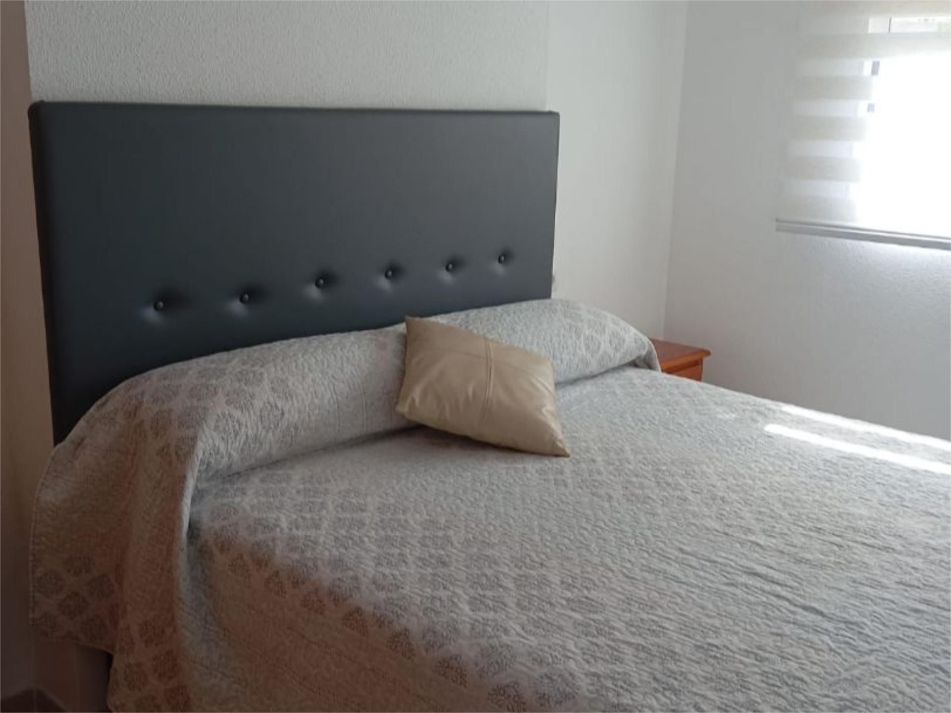 Piso en  Calle Arpón 8