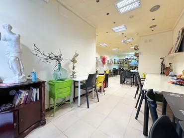 Local comercial en Sant Boi de Llobregat - Foto 1