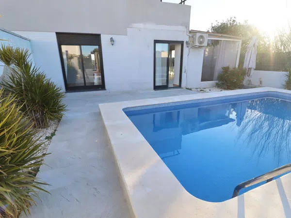 Chalet pareado en Calle Riu Turia - Foto 32