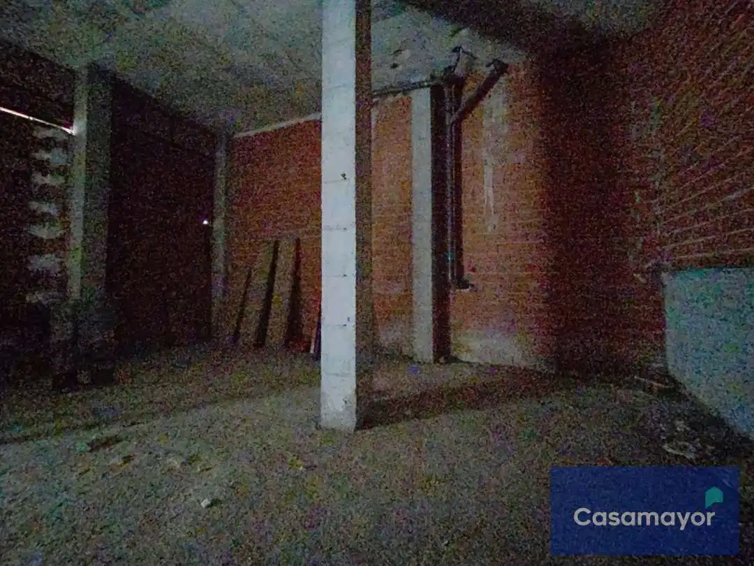 Local comercial en  Carrer Sax 2 - Foto 4