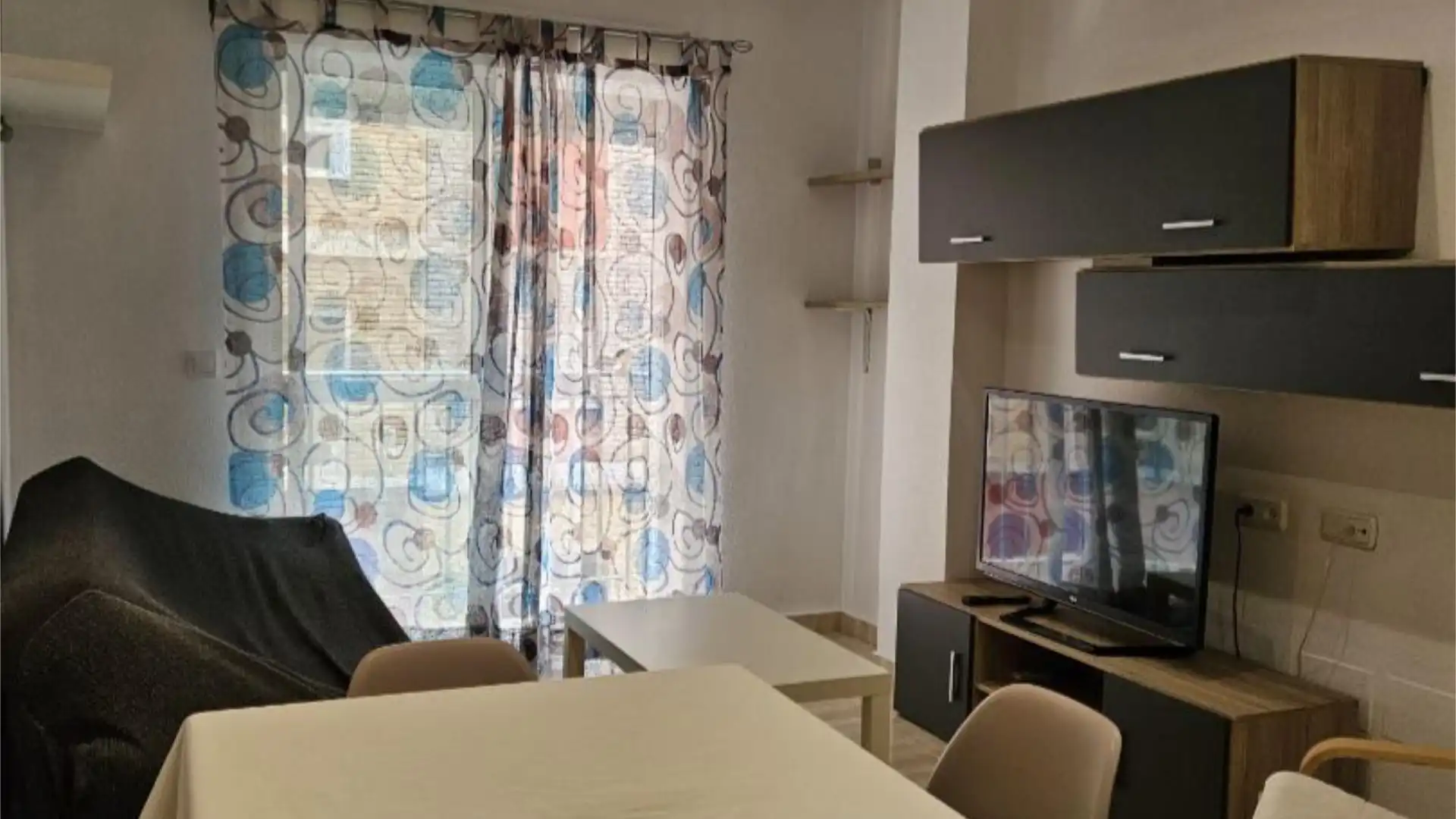 Piso en  Calle Mariano Ruiz Funes 9 - Foto 4