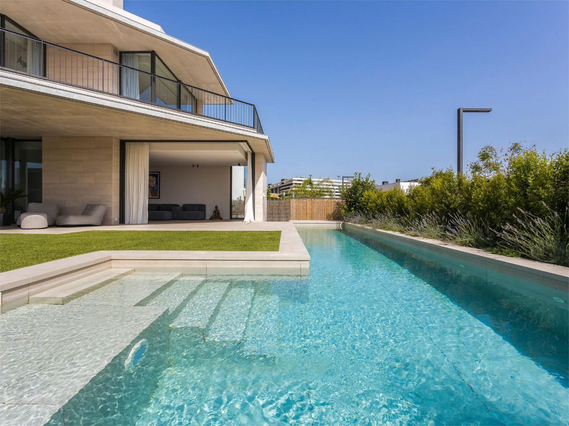 Chalet en  Josep Maria Massip i Izabal 20 - Foto 2