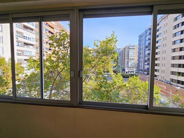 Piso en calle de Orense, 51