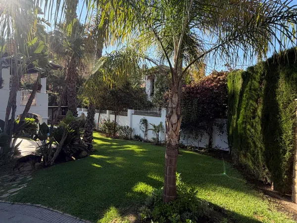Casa o chalet independiente en Calle Leoni Benabú s/n, Pinares de San Antón - Foto 39