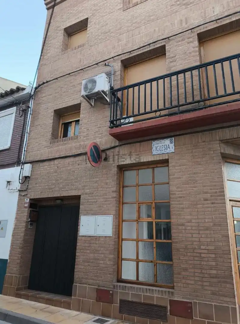 Casa adosada en  Plaza Francisco Cuenca 1 - Foto 3