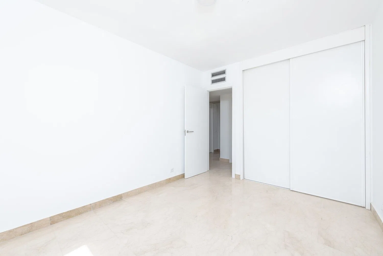 Piso en calle de Esteban Palacios - Foto 8