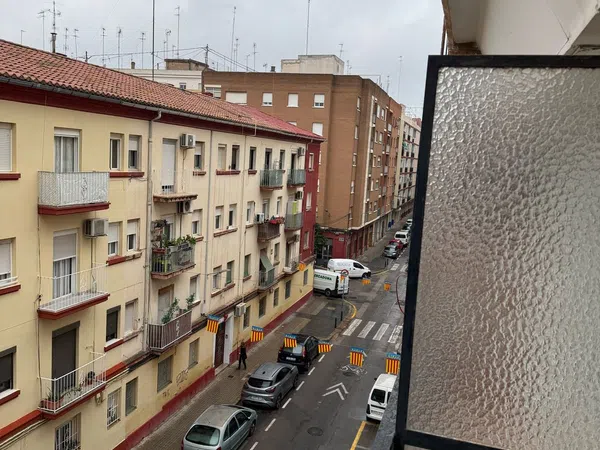 Piso en Barrio Torrefiel - Foto 7