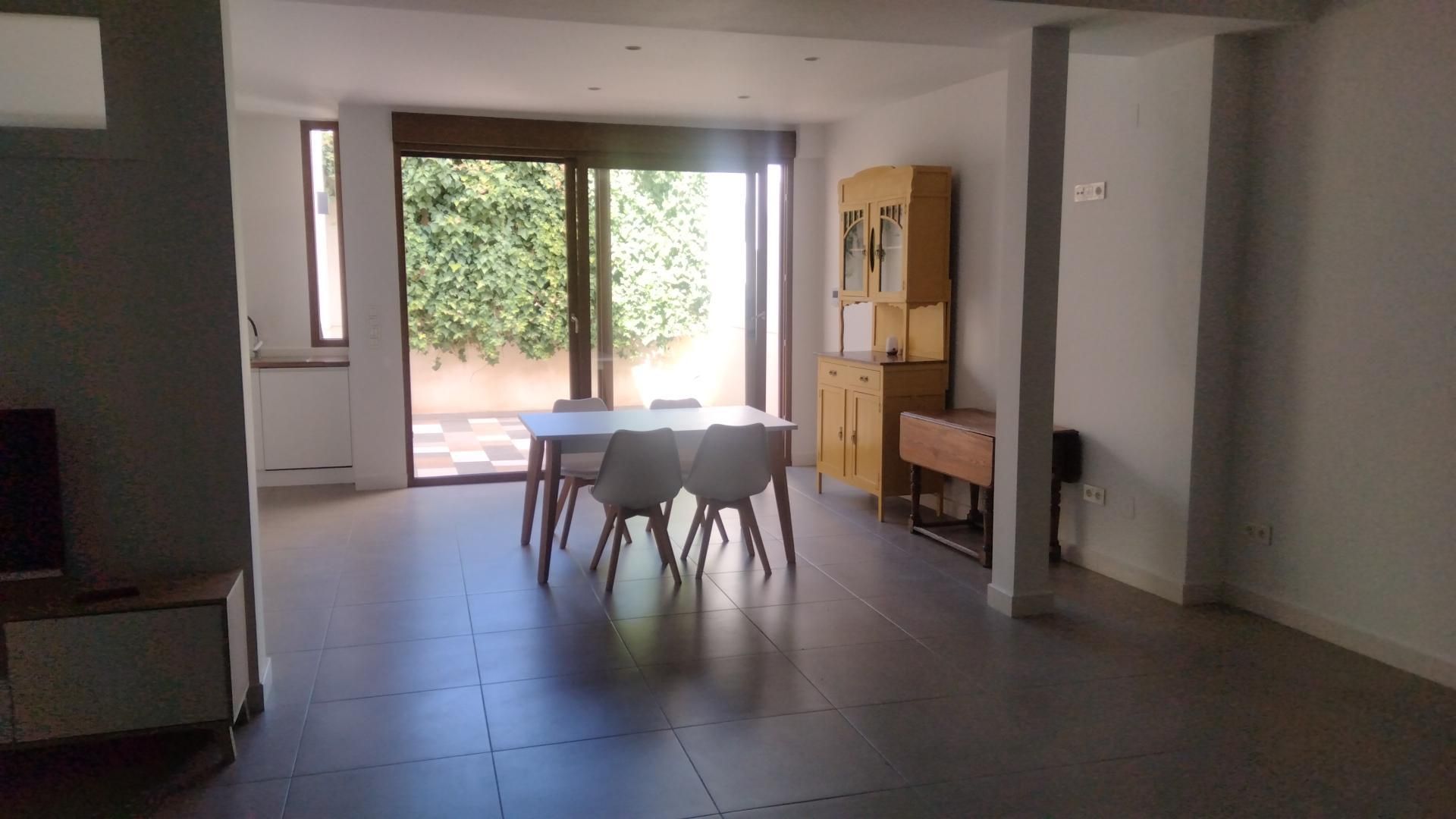 Casa adosada en  Calle Rosario 6