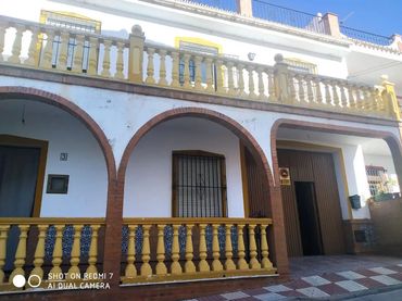 Casa adosada en  Avenida de Andalucia 9 - Foto 1