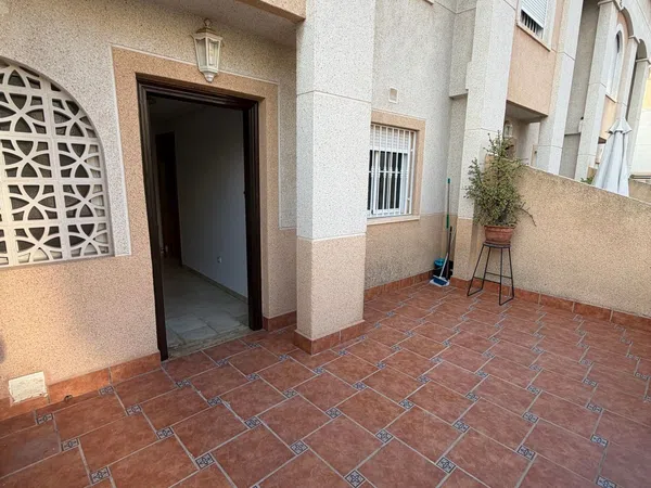 Chalet adosado en Calle Britania, 23, Alicante Golf - Foto 3
