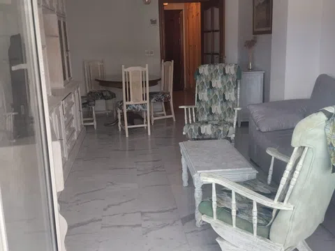 Piso en avenida Salvador Allende, 13