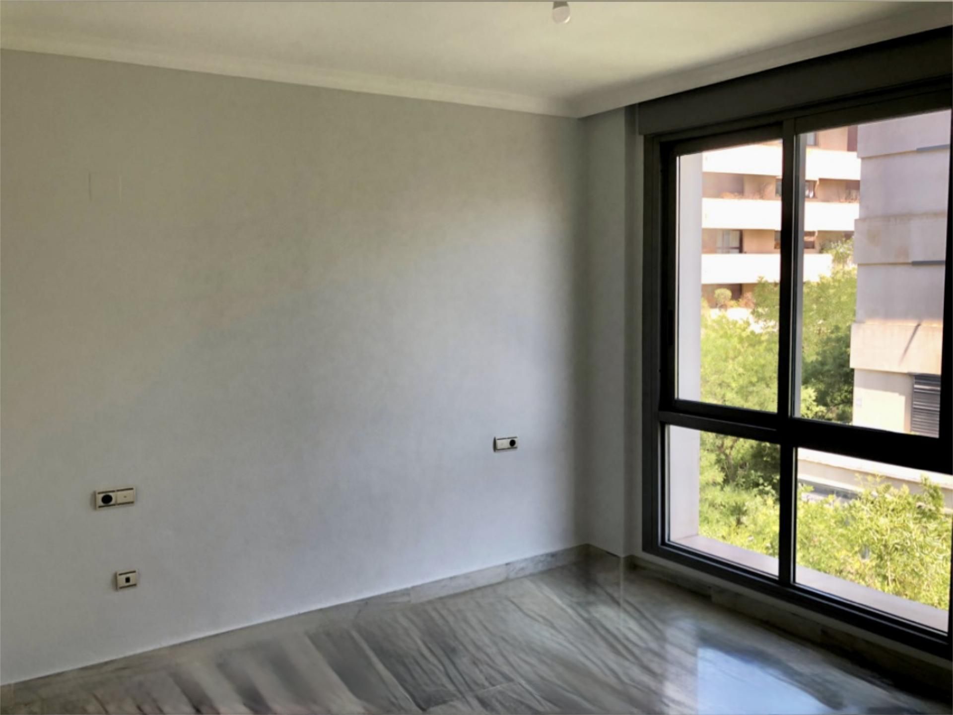 Piso en  Avenida de la Buhaira 23 - Foto 9