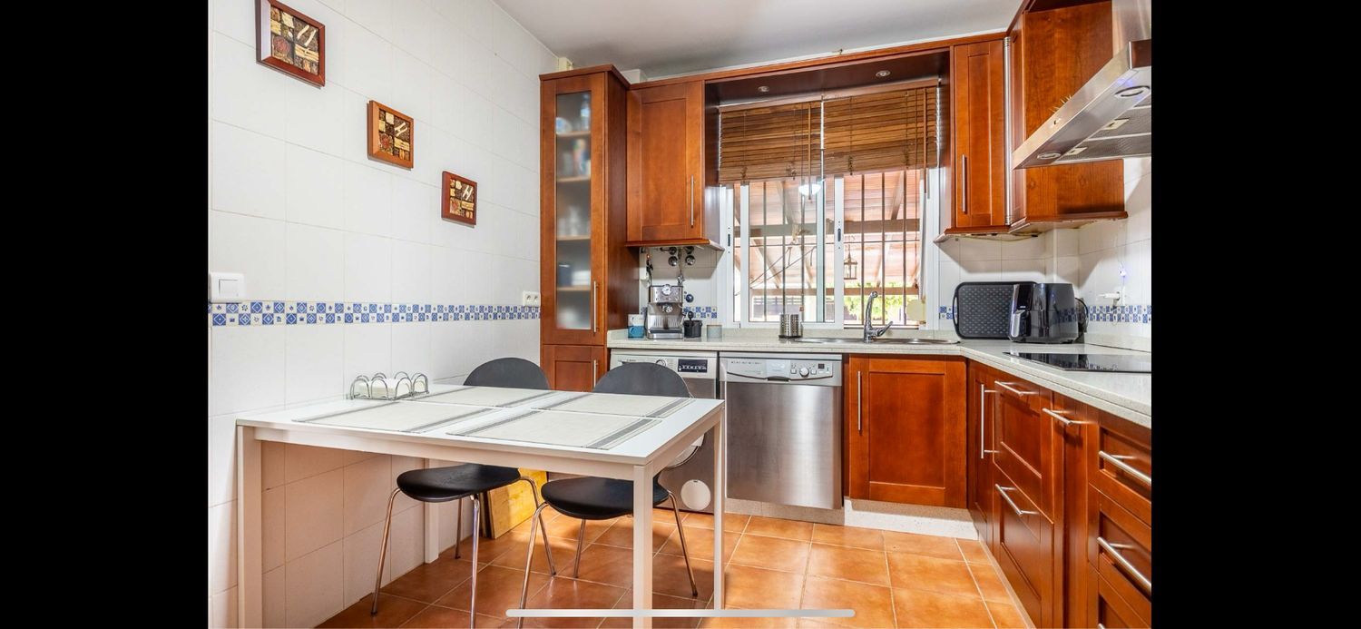 Chalet adosado en La Hacienda - Nueva Andalucía - Foto 12