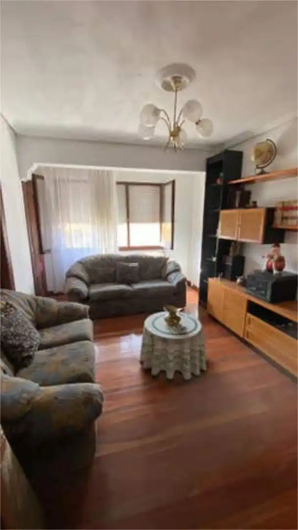 Piso en Muy cerca del centro del pueblo - Foto 7