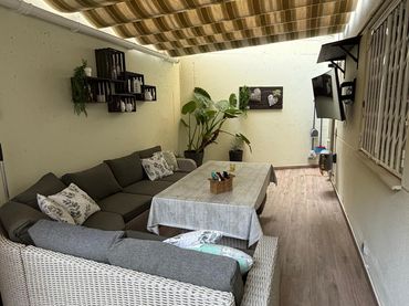 Planta baja en  Carrer de Montserrat Roig 8 - Foto 4