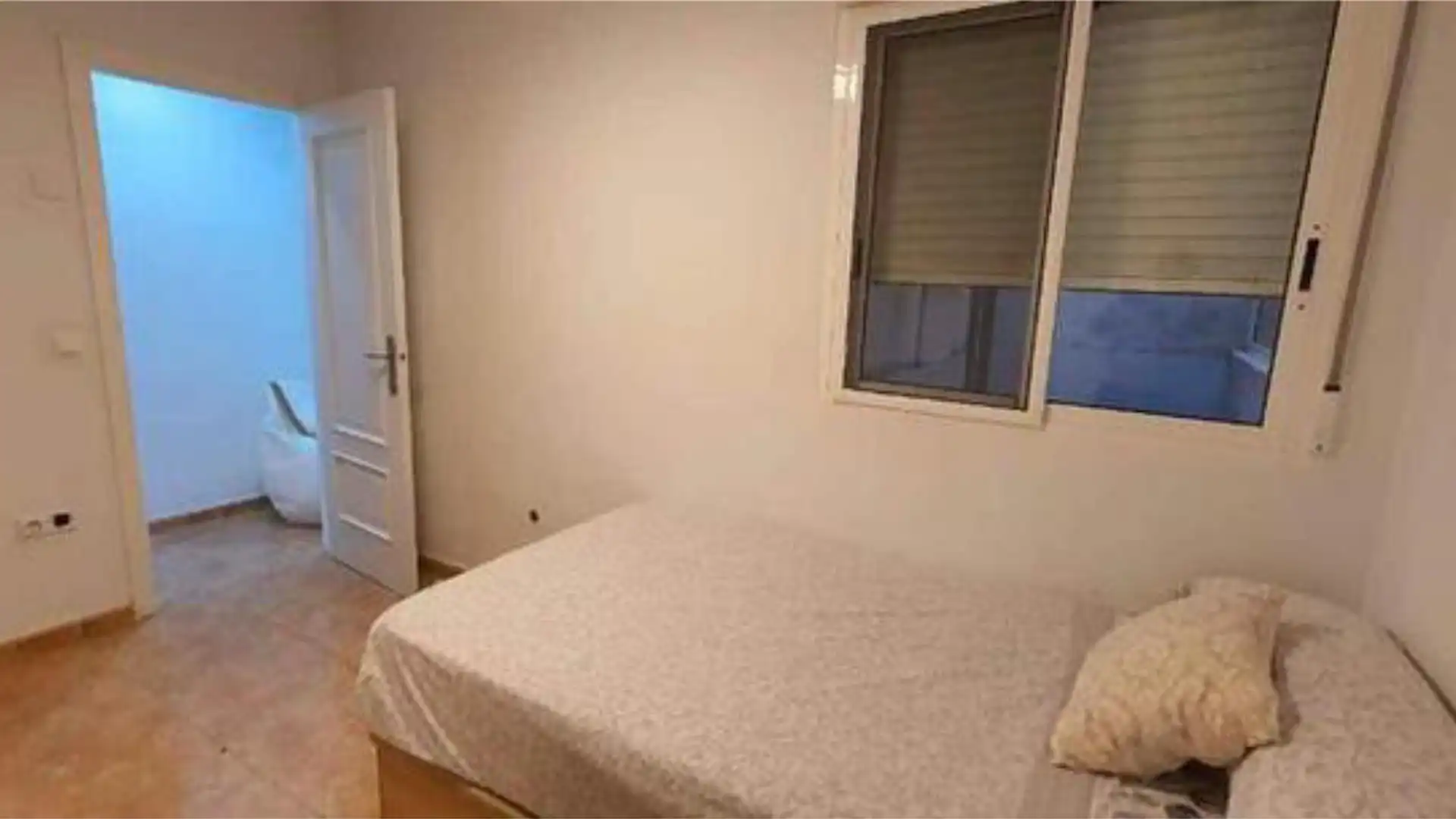 Piso en barrio - Foto 1