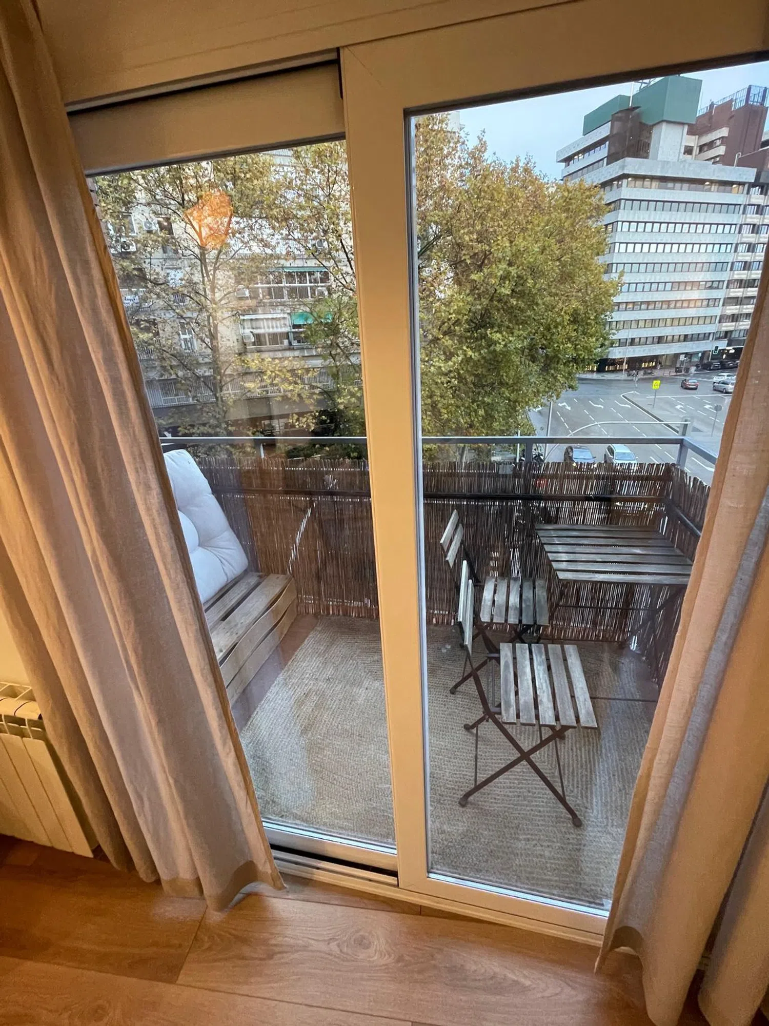 Piso en calle de la Infanta Mercedes, 97 - Foto 8