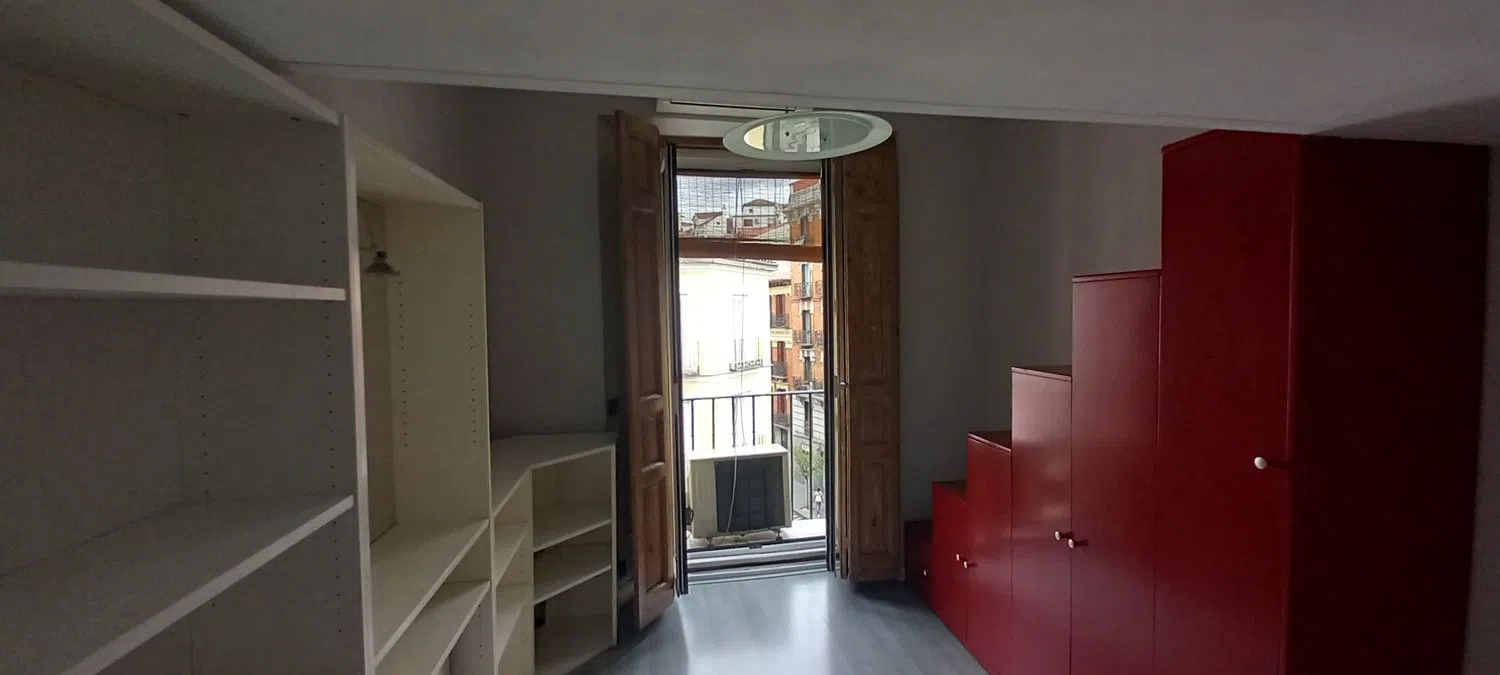 Estudio en calle de Toledo, 28 - Foto 1
