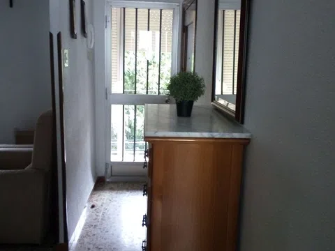 Piso en calle Nalón, 11