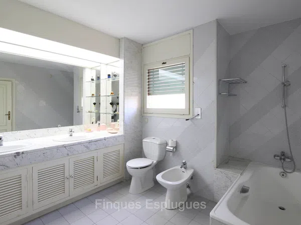 Casa o chalet independiente en Av Maestra Dolors Barcelo De, La Miranda - Ciutat Diagonal - Foto 31