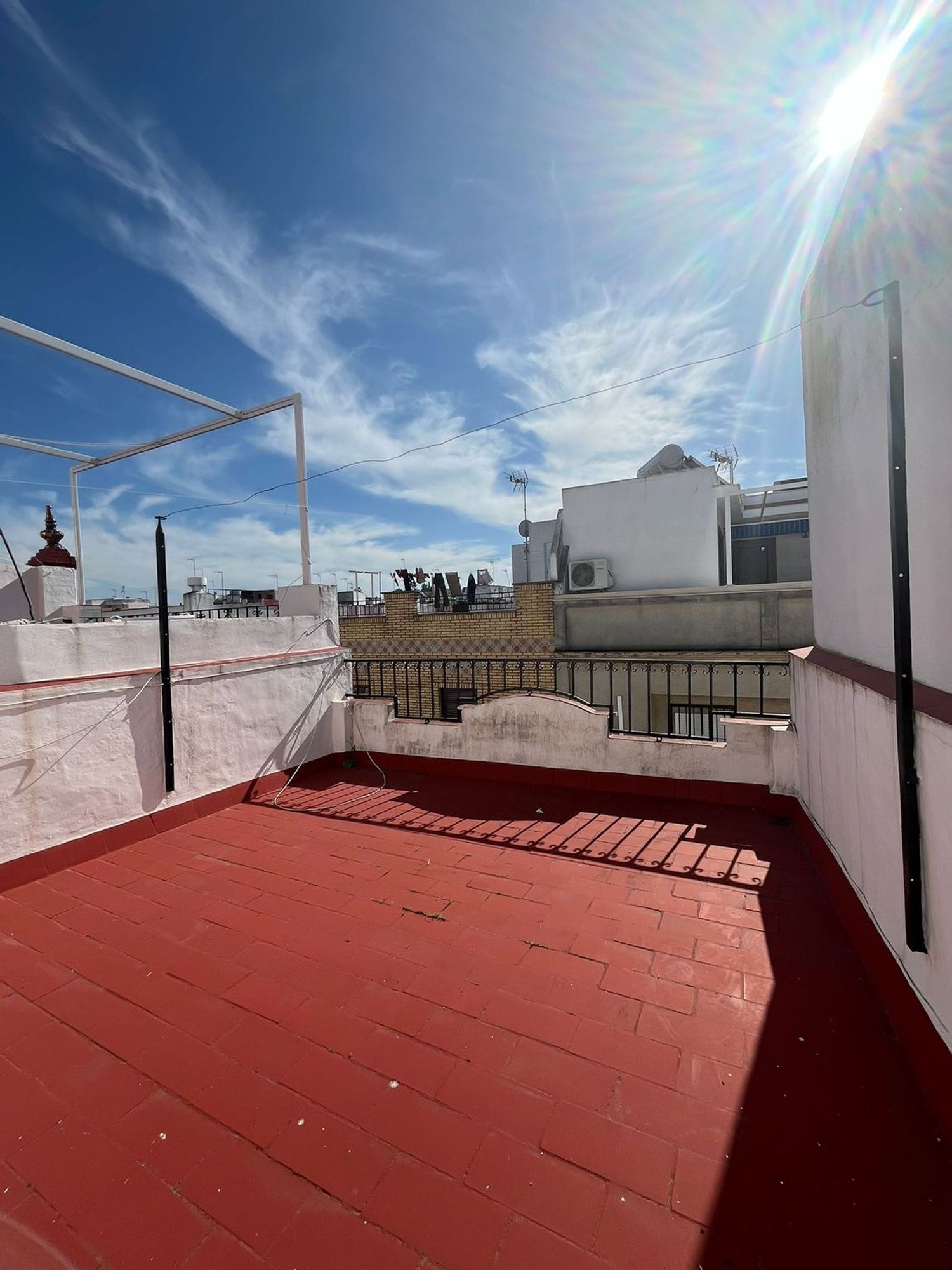 Chalet adosado en Coria del Río - Foto 4