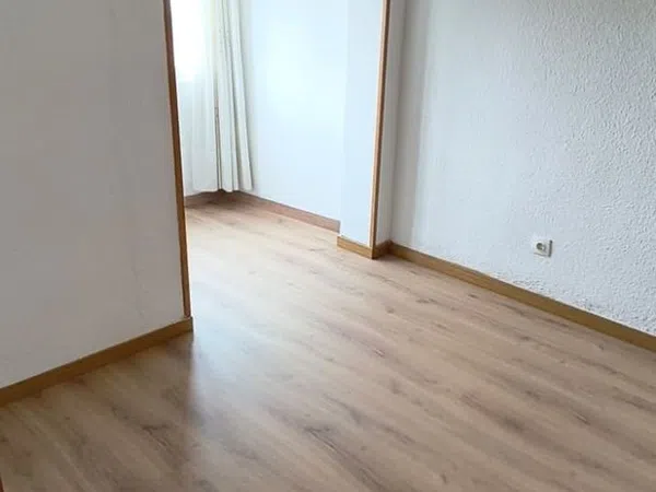 Piso en Juan de la Cierva - Foto 8