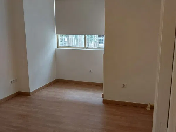 Piso en calle Luis de Morales, 26