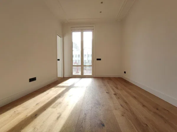 Piso en La Nova Esquerra de l'Eixample - Foto 2