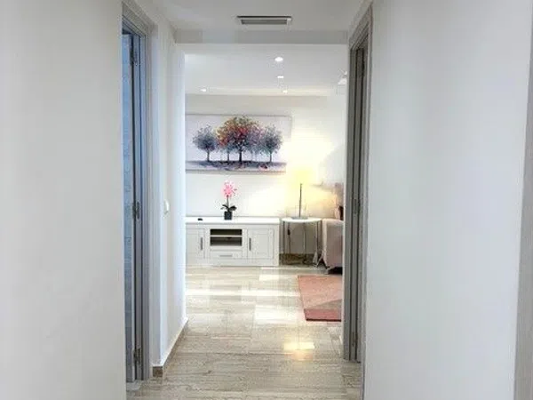 Piso en calle Rafaela Aparicio s/n Sn - Foto 2