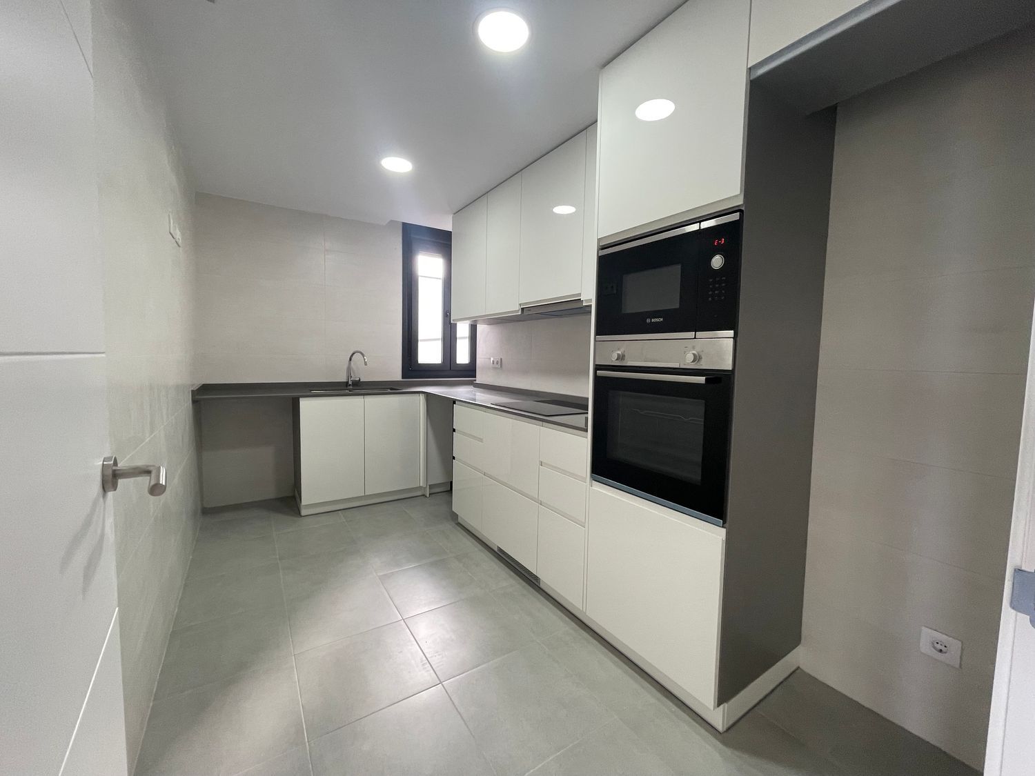 Piso en La Catalana - Foto 3