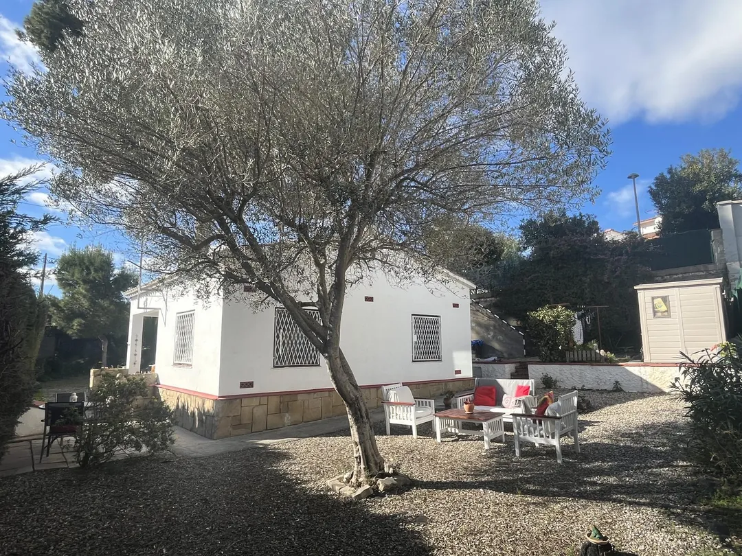 Chalet en  Carrer Riera 1 - Foto 5