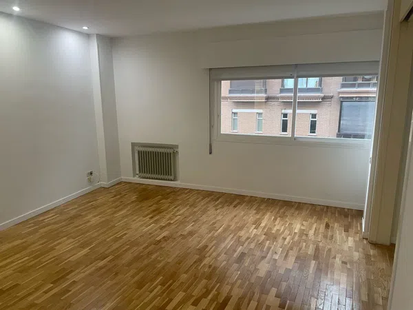 Piso en avenida de Machupichu, 11