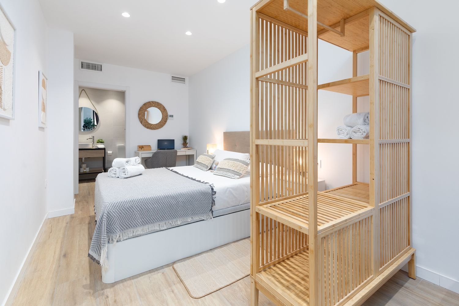 Estudio en calle de Jordi de Sant Jordi, 9 - Foto 2