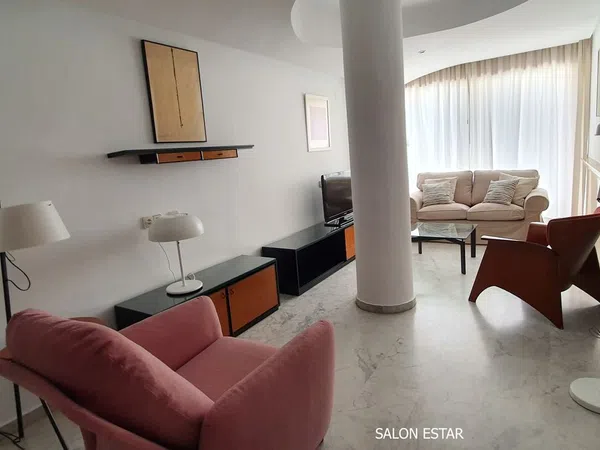 Piso en calle Reyes Católicos, 7 . 4º C