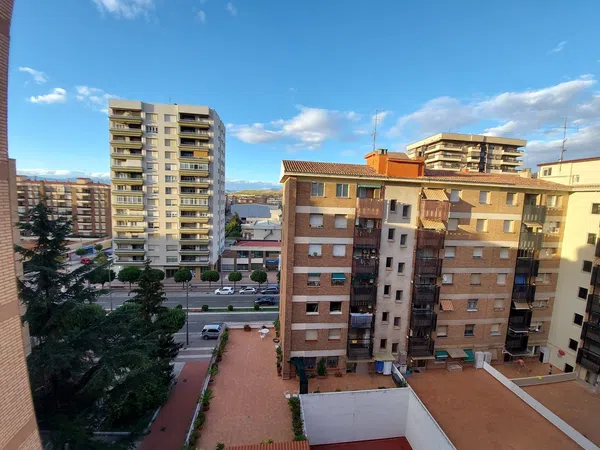 Piso en Residencia, Residencia - Foto 1