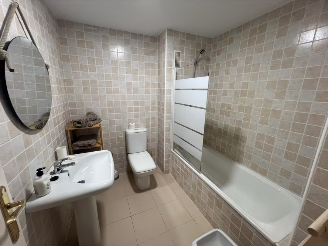 Piso en  Avenida Aljaima 15 - Foto 20