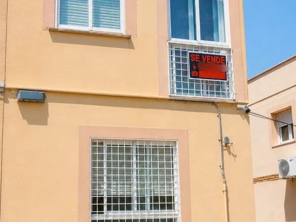 Chalet adosado en Calle Malpartida de Plasencia, 18, Zona Sur-Av. de España-San Miguel, Zona Sur-Av. de España-San Miguel - Foto 1