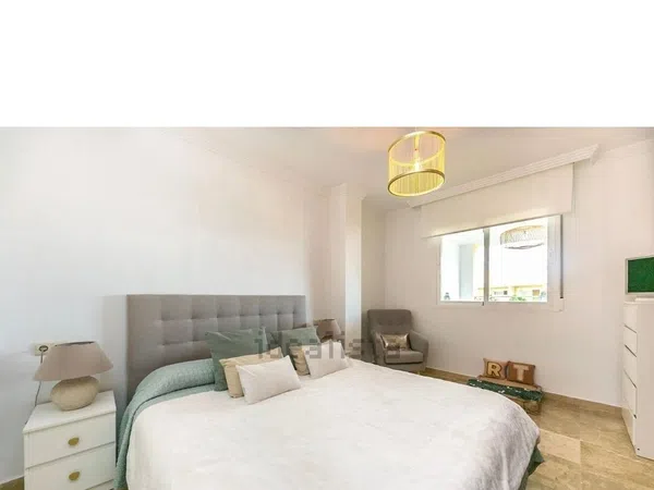 Piso en avenida Calderón de la Barca, 4 h - Foto 2