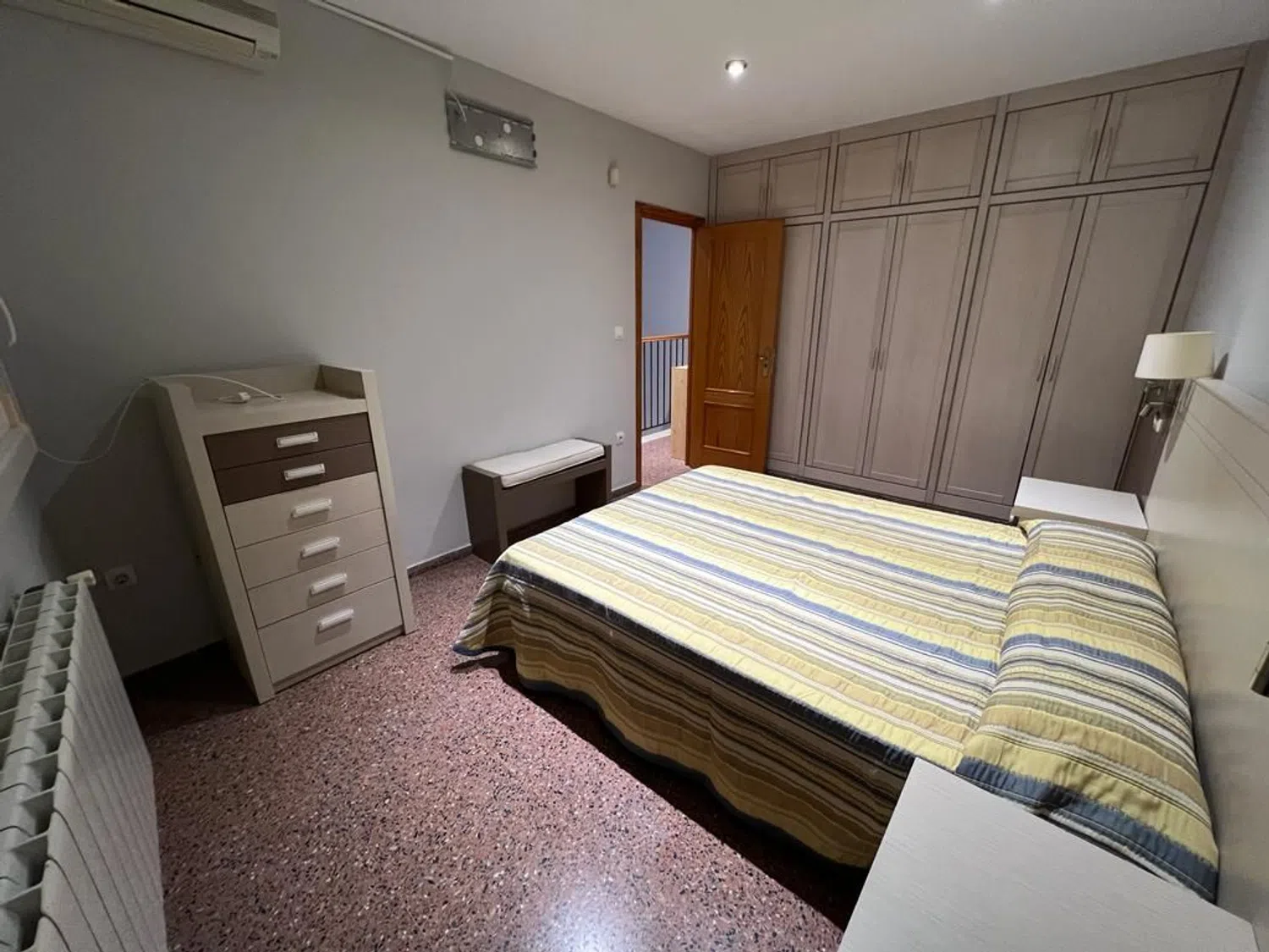 Chalet adosado en Petrer - Foto 15