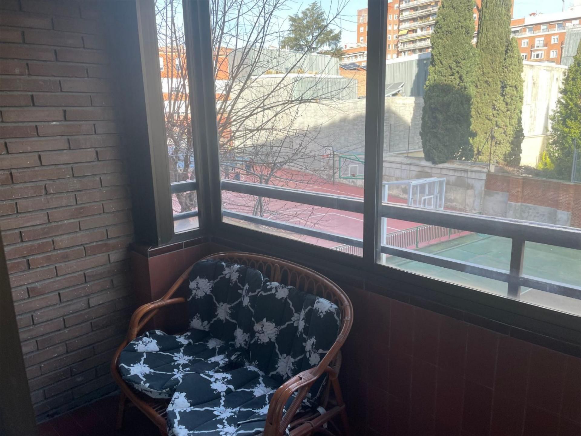 Piso en  Calle de Rafael Calvo 7 - Foto 8