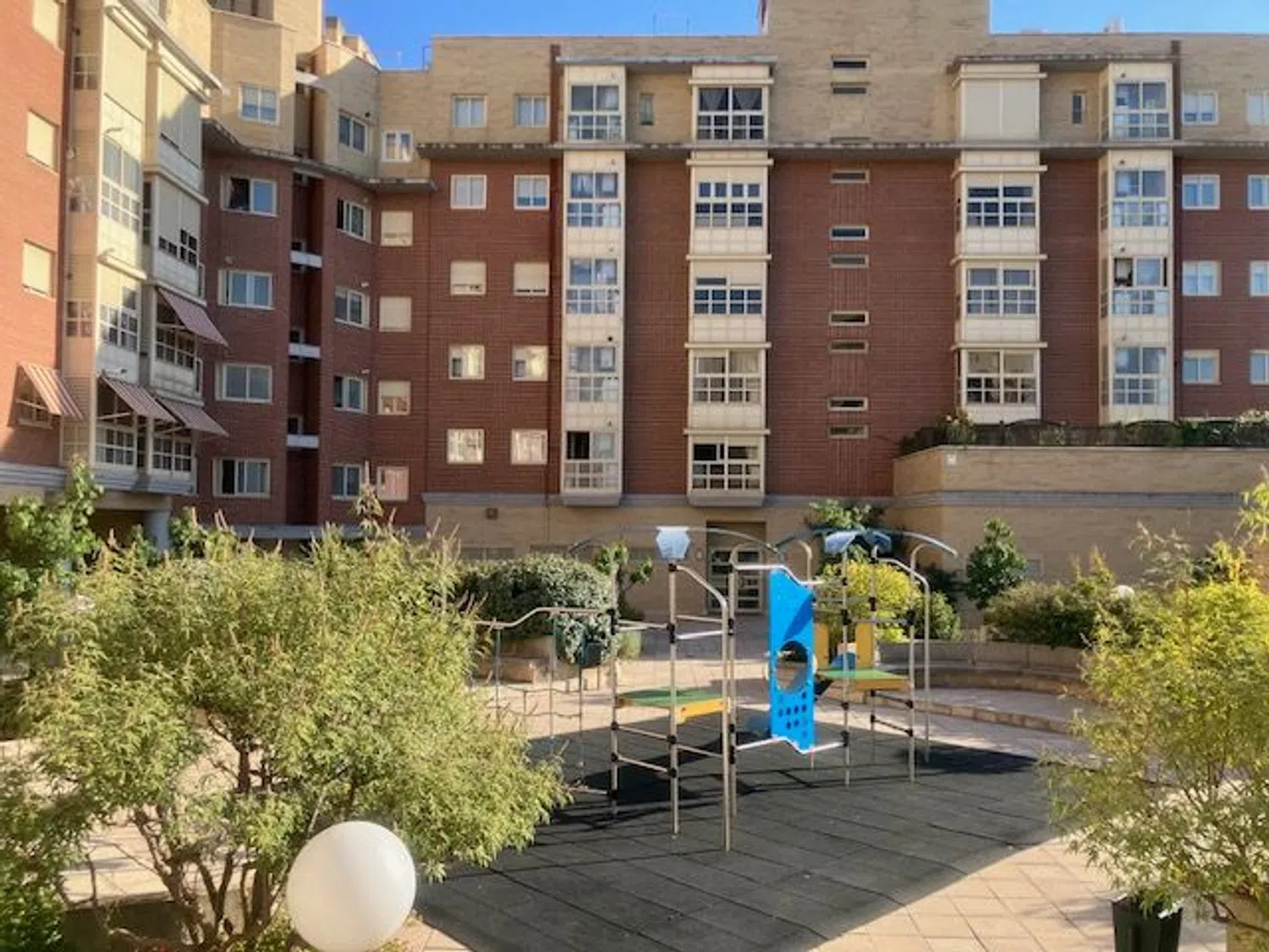 Piso en calle del Monasterio de Montesclaros, 9 - Foto 2